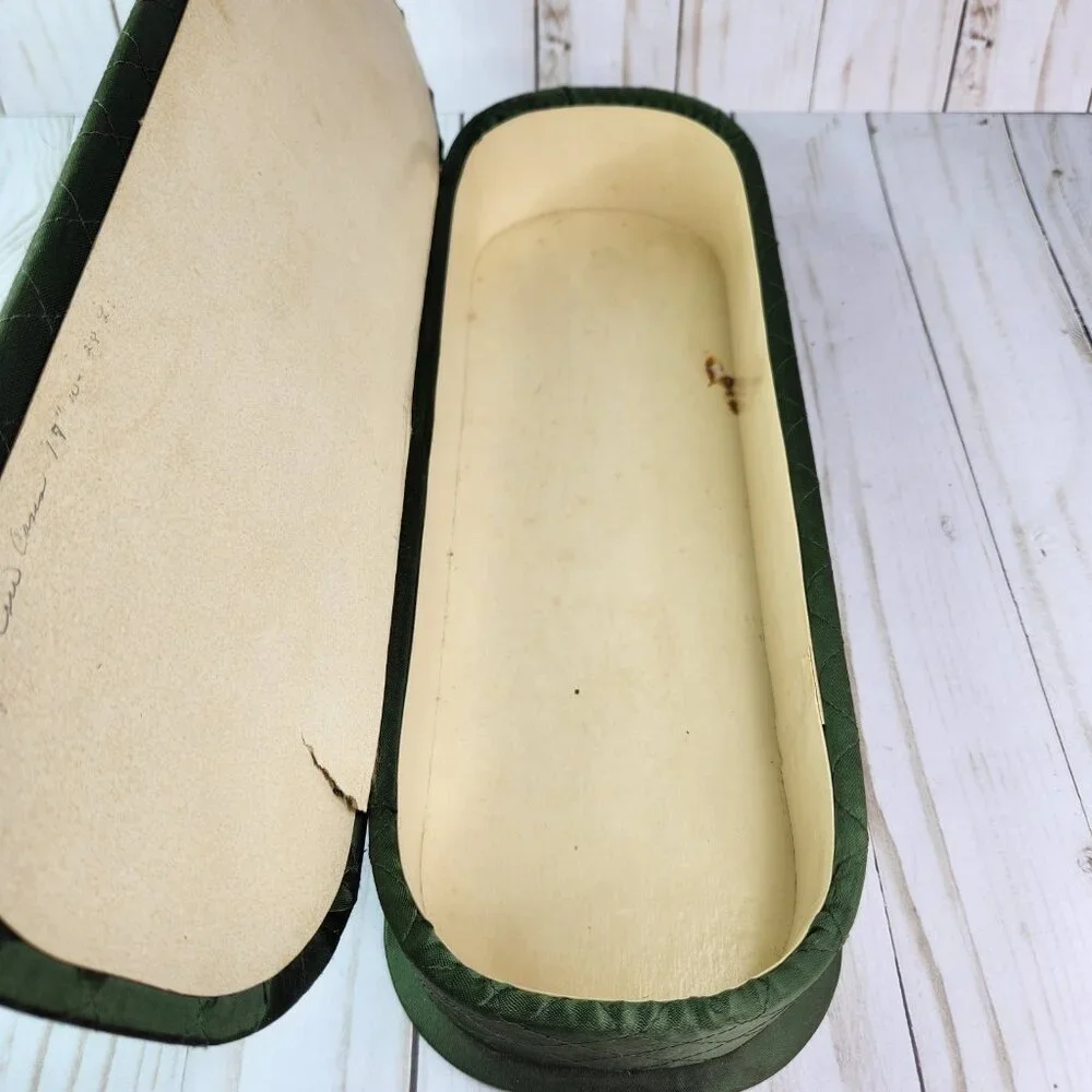 Quilted Green Satin Vanity Box Gloves Hankie Scarf Vintage 13.5 in *READ*